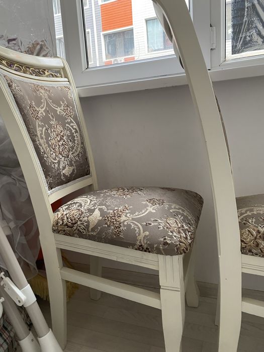 стулья для гостинной