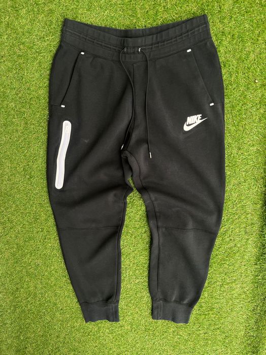 Дамски спортен екип : Nike Fleece Tech M