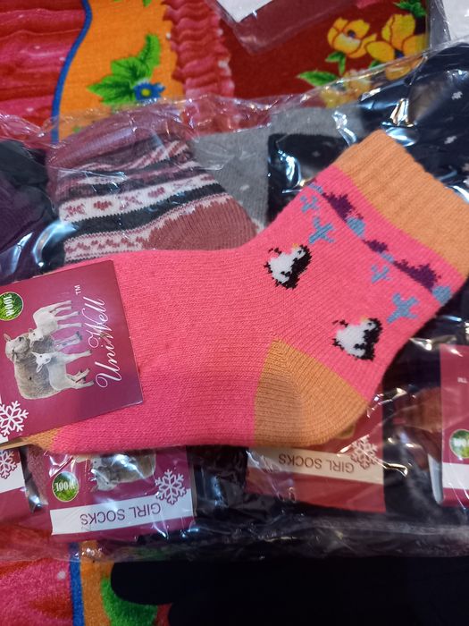 Продам носки,перчатки