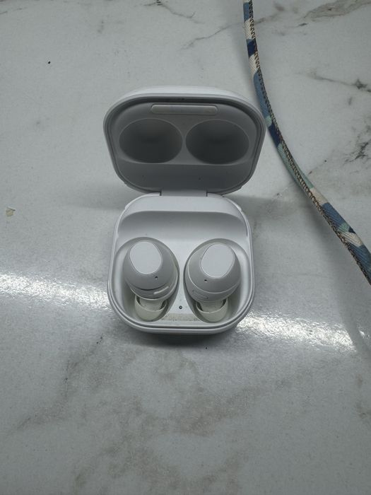 Samsung Galaxy Buds FE