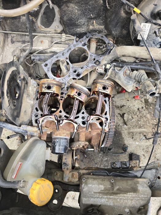 Matiz 600 lei, vand orice piesa