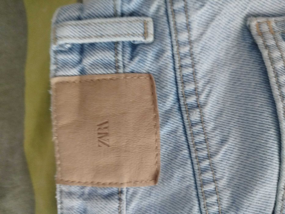 Дънки  на   Zara