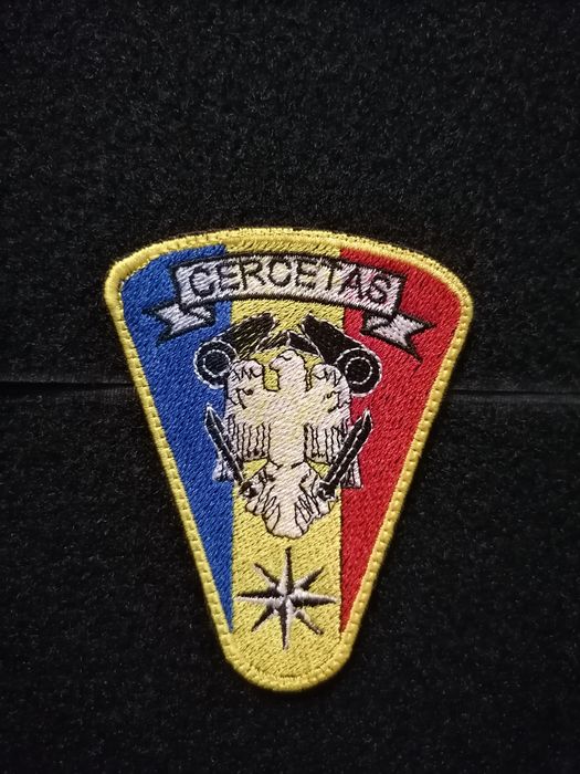 broderii diverse,patch-uri militare