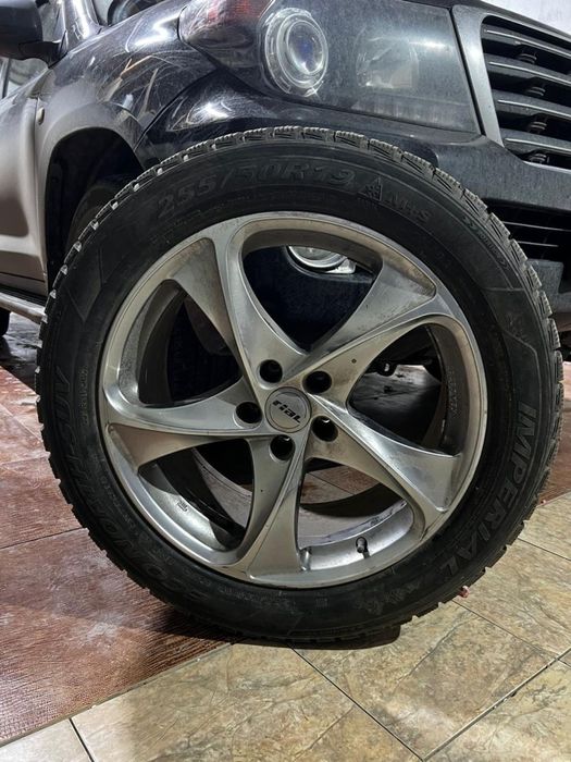 Шины ( с дисками) в комплекте