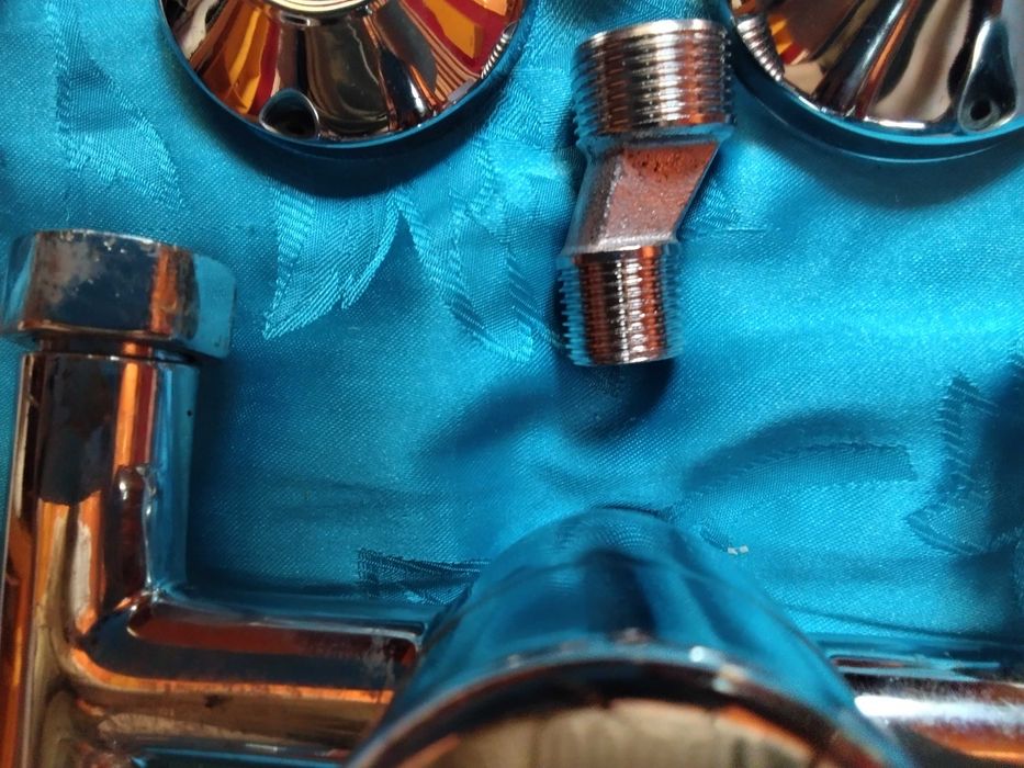 италианска оригинална батерия за баня MAMOLI -перфектна