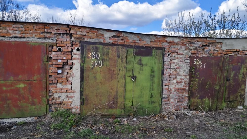 Продается гараж на КШТ