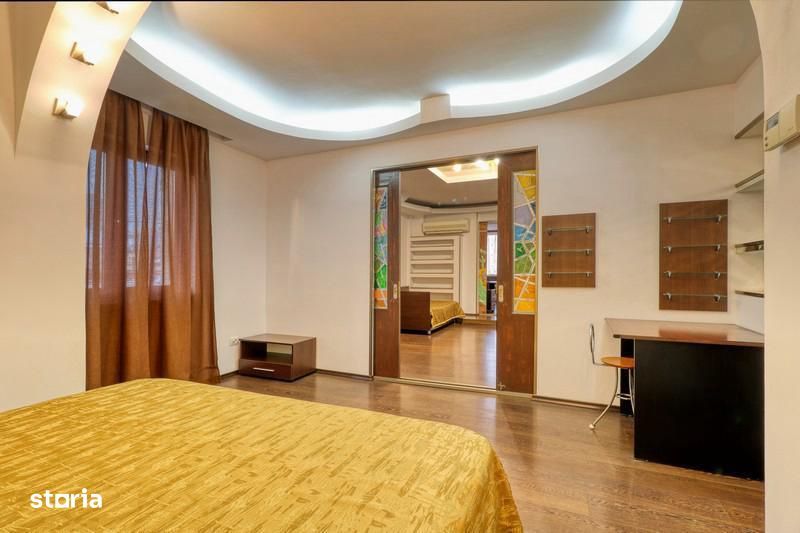 Victoriei - Ion Neculce Apartament 5 Camere 200 MP | Centrala | 3 Bai