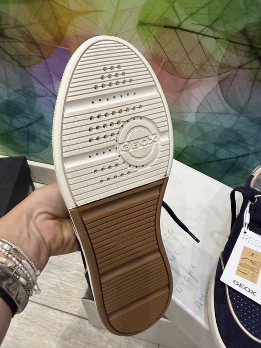 Оригинални сникърски Geox 37 номер