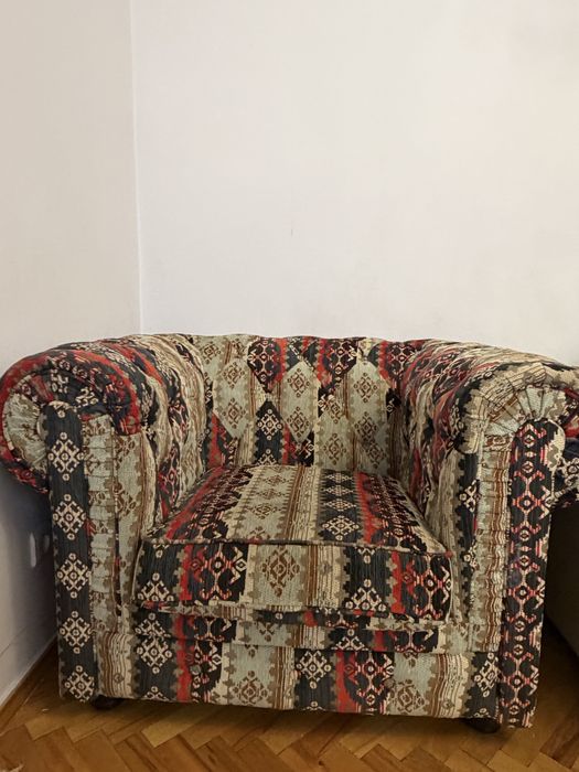 Дизайнерское кресло