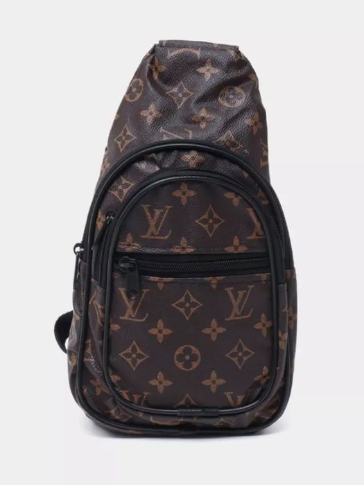 Erkaklar uchun barsetka sumka ikki xil rangda:qora va jigarrang