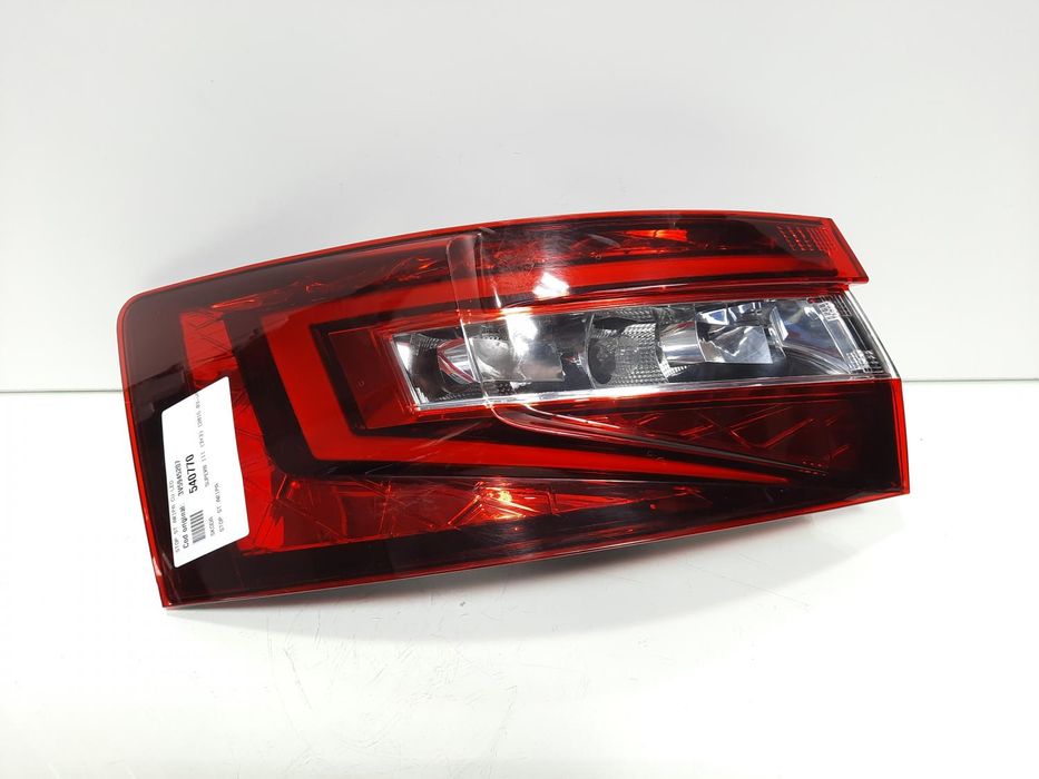 Stop stanga aripa, cod 3V5945207, Skoda Superb III (3V3)