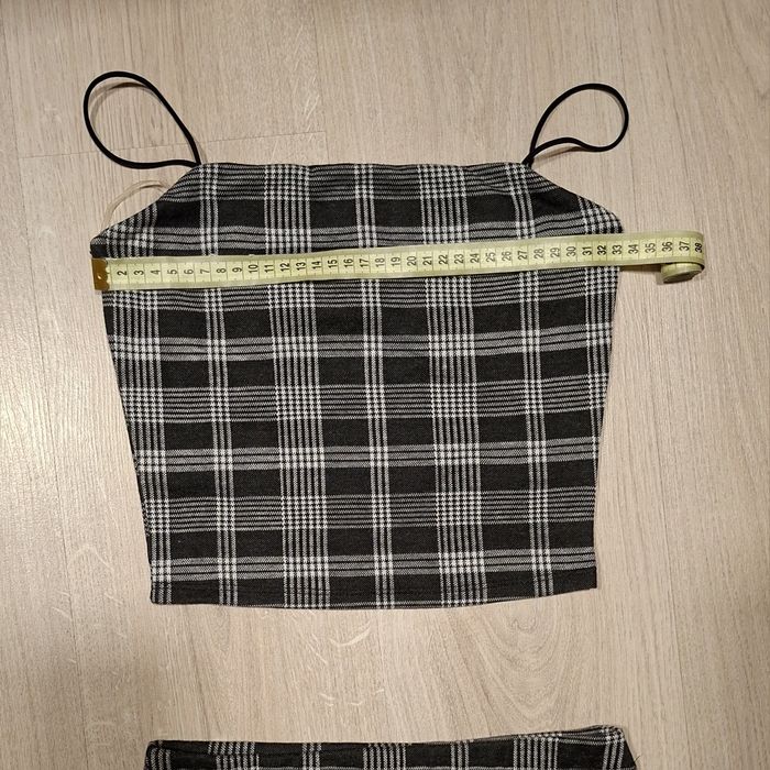 Дамски кариран комплект - пола и потник S - като нов