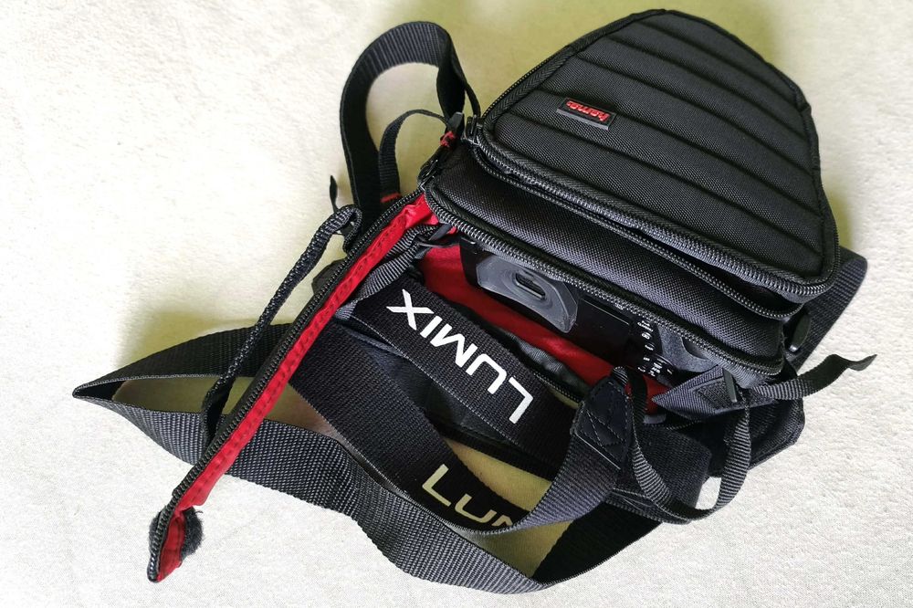 Aparat foto Panasonic Lumix FZ1000 II