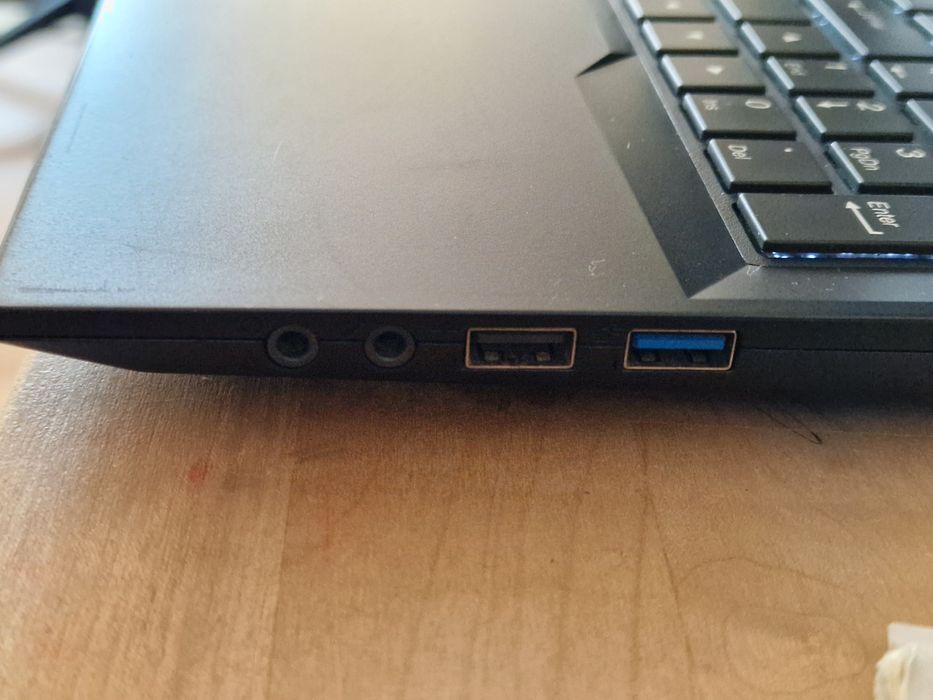 Asus rog 15.6" i7 FullHd IPS
