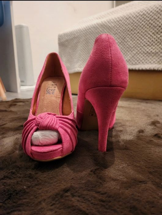 Pantofi piele intoarsa roz Barbie cu toc și platforma