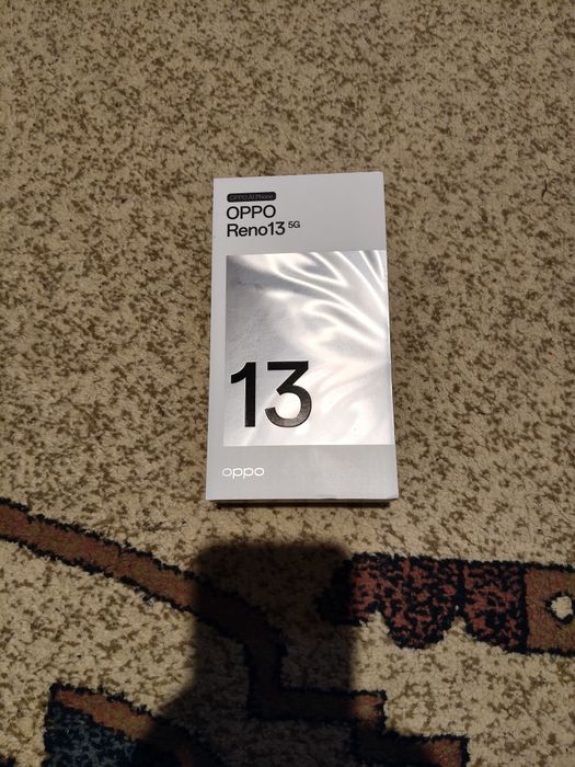Oppo reno 13 5G 12/256 GB RAM