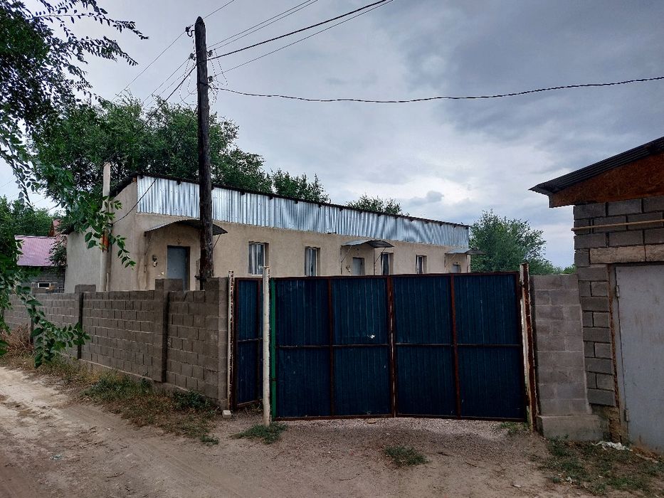 Үй сатылады 200 кв