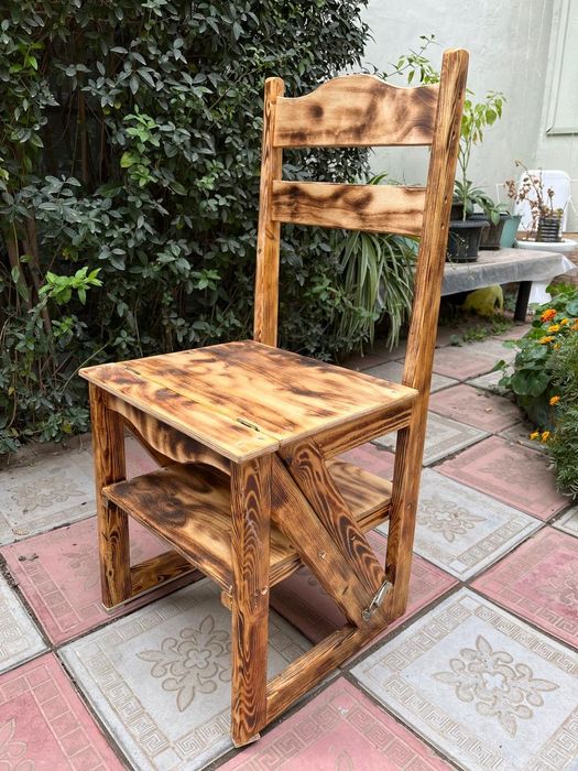 Стул стремянка,для домашних целей.