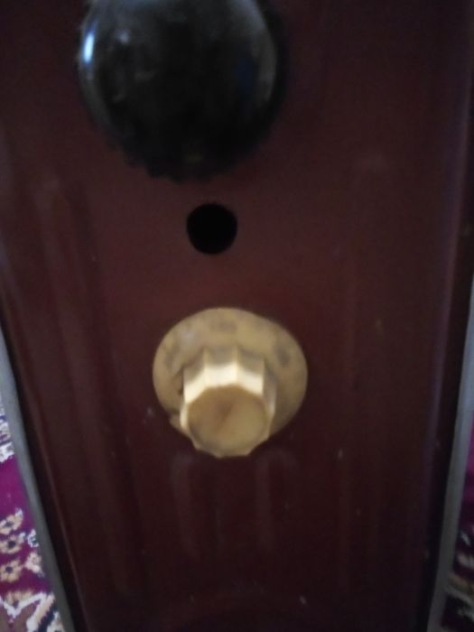 Продавам маслен радиатор