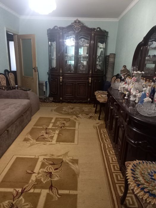 Сдаю 3 комнатную квартиэру  61 кв.,3этаз