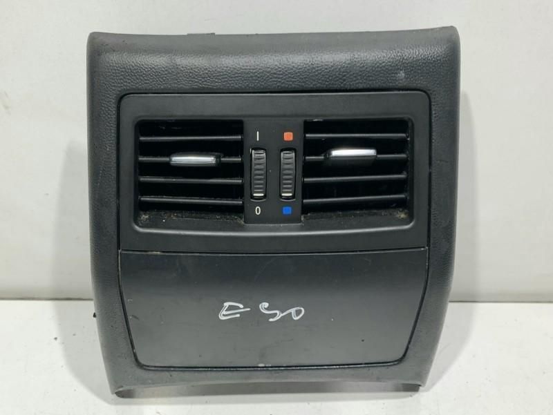 Grila ventilatie spate BMW Seria 3 LCI (2008-2011)[E90] 7132381