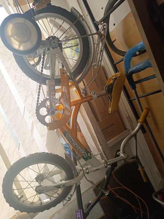 Продам детский четырехколесный велосипед