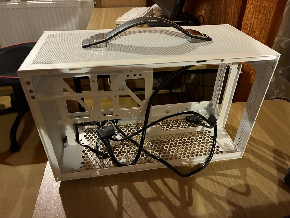 Carcasa PC SFF ITX Shiny Snake S400 V2 / Kxrors S400 / Minineo S400