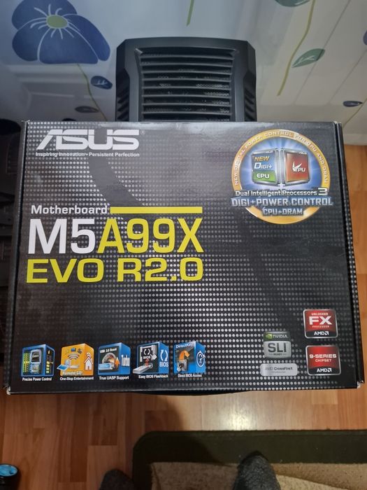 Vand placa de baza Asus m5a99x evo r2 + processor and fx 8300 3.3ghz
