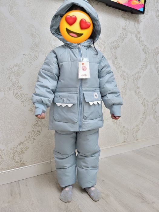 Детские куртки и комбинезоны