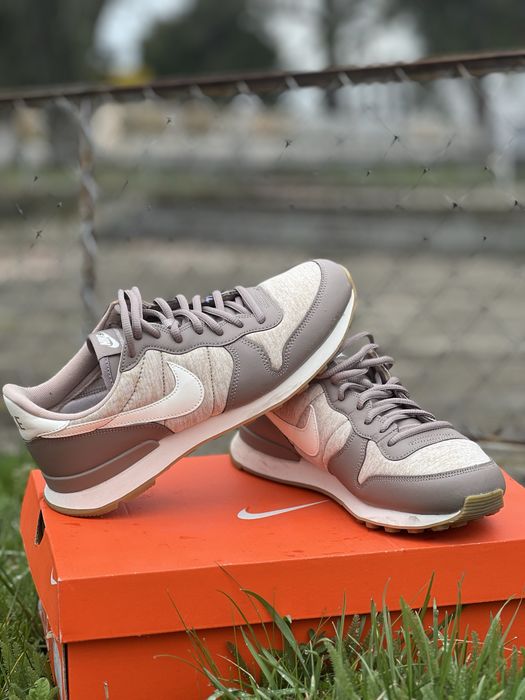Nike Internationalist 41/26см