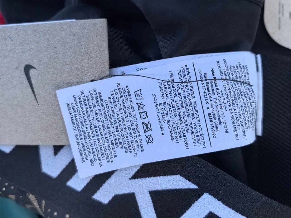 Nike Pro оригинален дамски клин нов Л размер