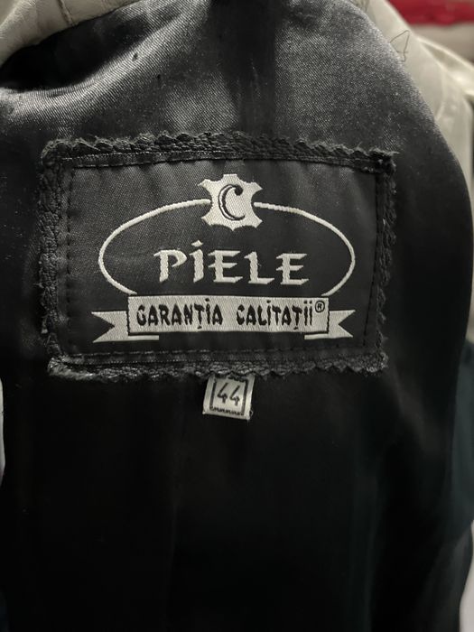 Vând geaca de piele naturală