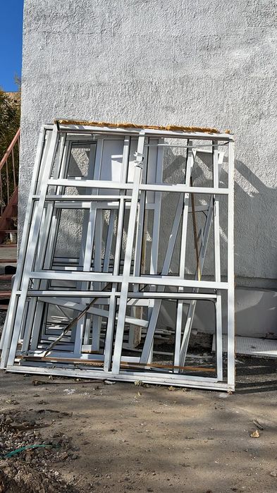 Двери окна  ПВХ пластик отход