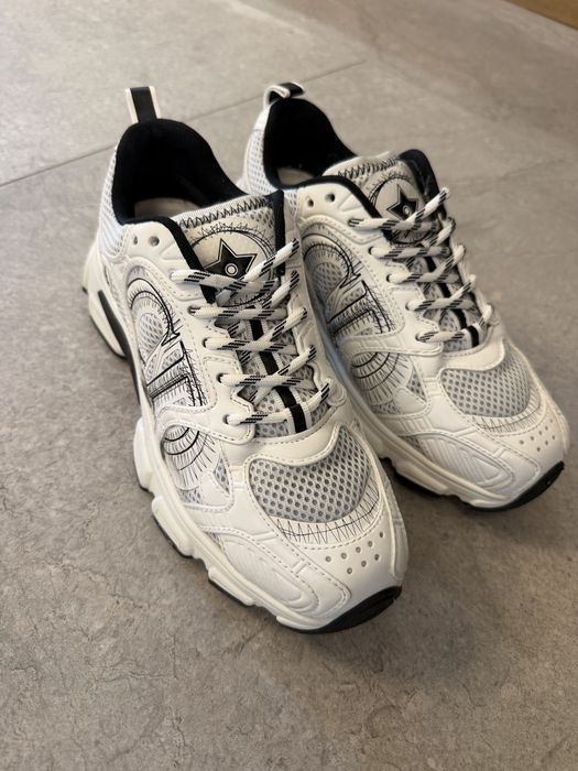 Женски маратонки Dio R