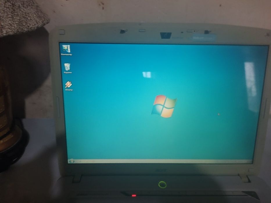 Продам ноутбук Асер в рабочем состоянии