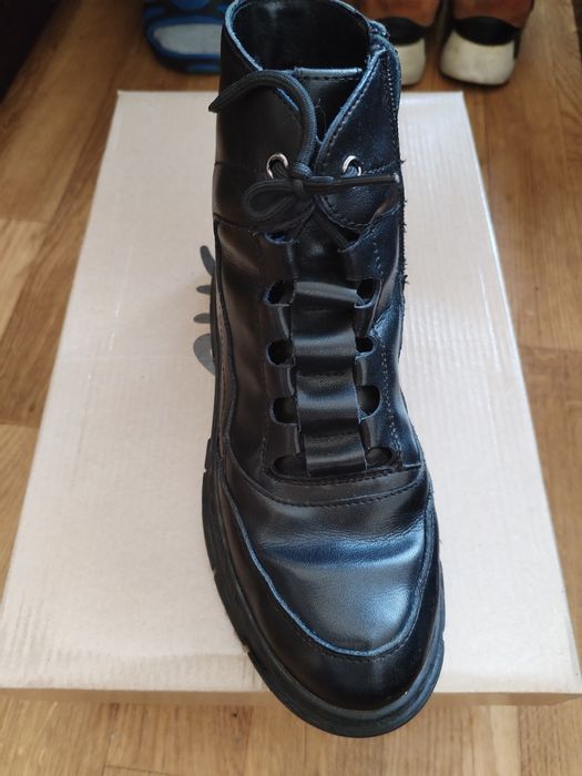 Ботинки весенние кожанные