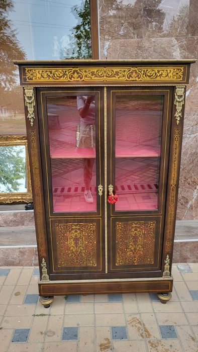 Витрина Boulle 025