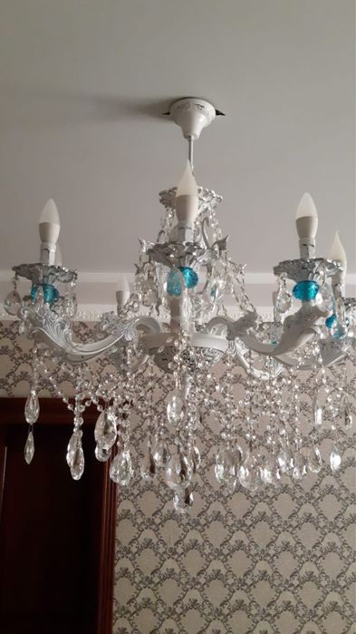 Комплект люстр 6 и 8 рожковые + настенный светильник 2 рожковый