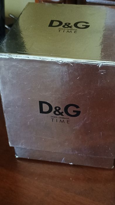 Ceas dama DG ,purtat ocazional,arata și functioneaza impecabila și fun