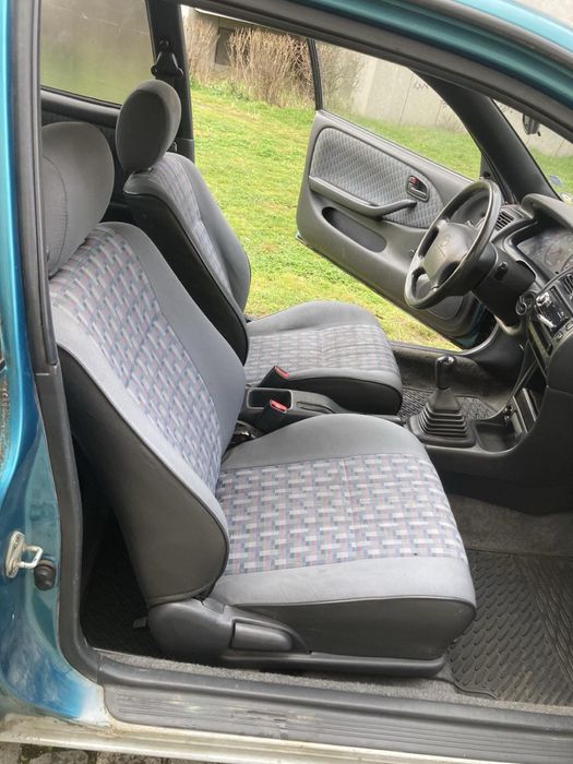 Toyota Corolla 1.3 Бензин