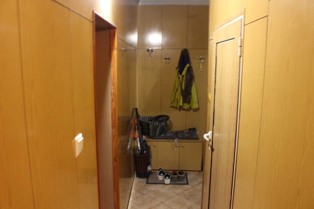 Продава се 3-стаен апартамент в Силистра