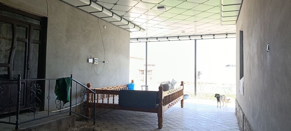 Jaloliyr tumani, 5 xona, kadastirli uy sotiladi, asvalt bor