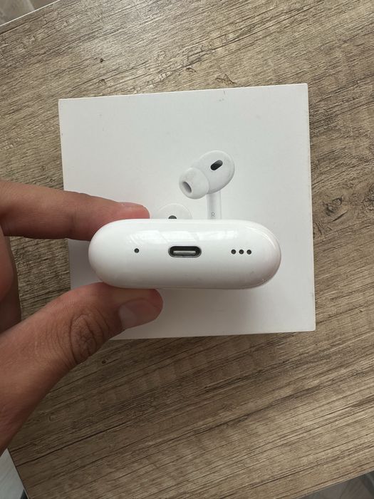 Наушник. Кейс airpods pro 2 оригинал