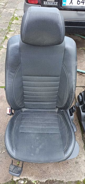 Салон за лагуна 3 Комби.