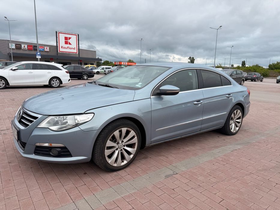 Автомобил Volkswagen CC