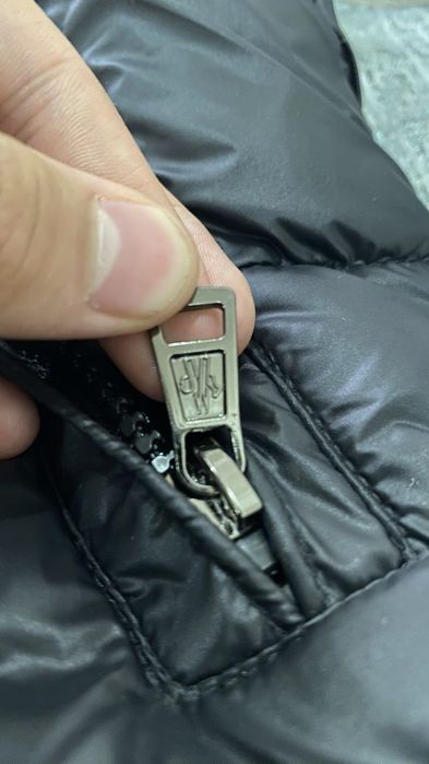 Moncler куртка черная