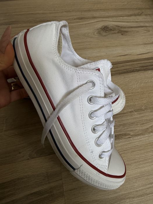 Оригинални високи бели кецове Converse ! 38 н