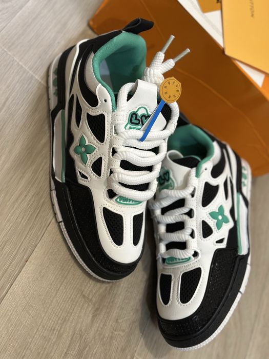 Adidasi louis vuitton pentru barbati