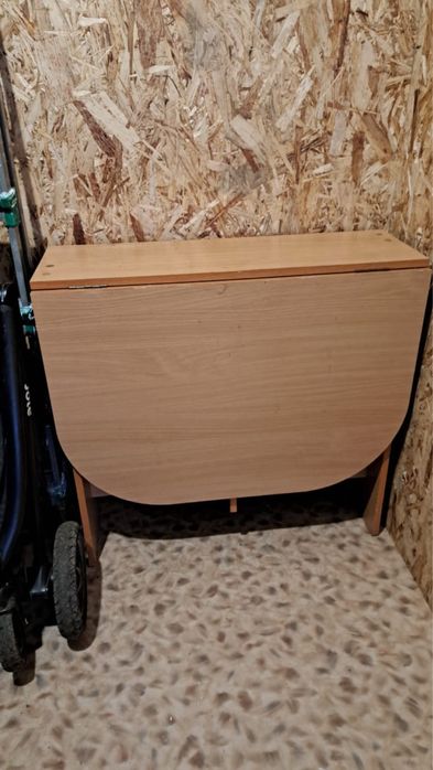 Продам стол-книжка