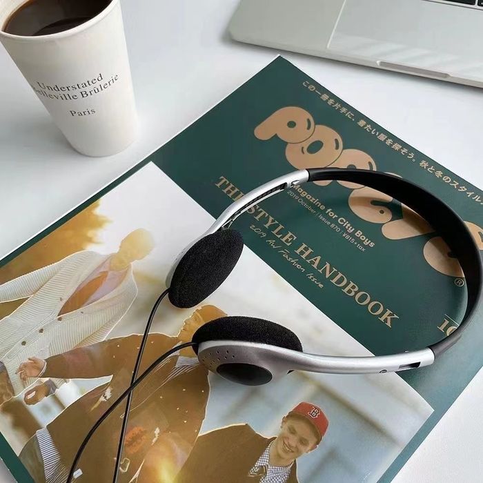 Наушники 90х очень хорошие и новые